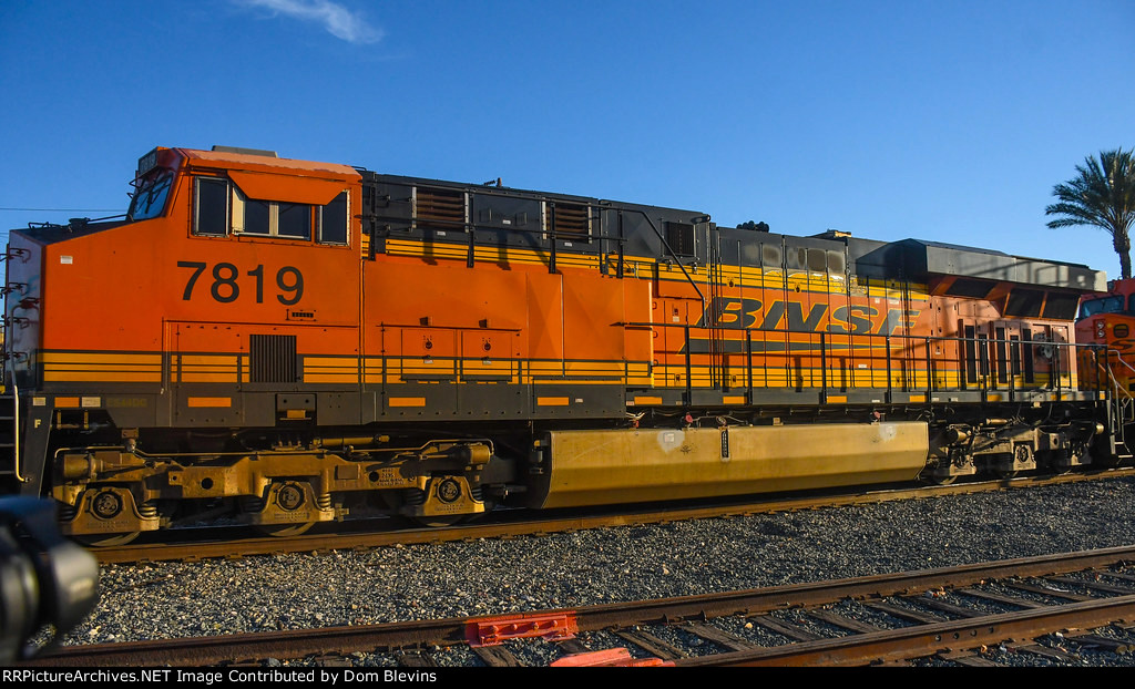 BNSF 7819